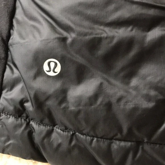 LULULEMON PULLOVER QUILTED JACKET - Picture 10 of 10
